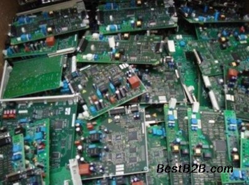 电子产品销售策略大比拼：实体店 vs 在线商城